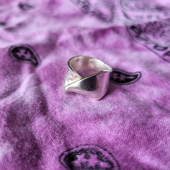 925 Silver Ring Size 7 - Picture 3 of 4